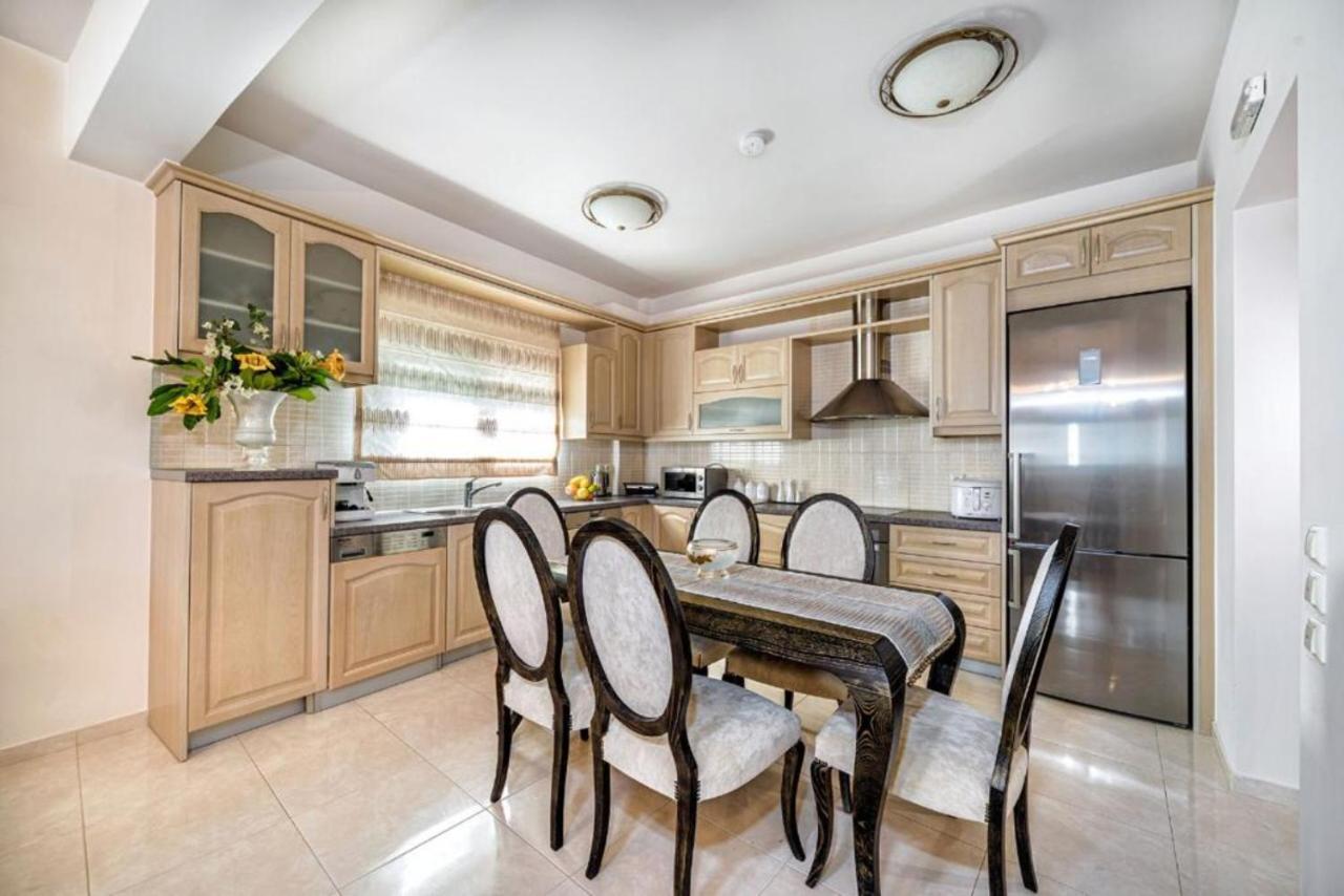 Ioannas Luxury Apartment In Istron Kalo Chorio  Eksteriør billede